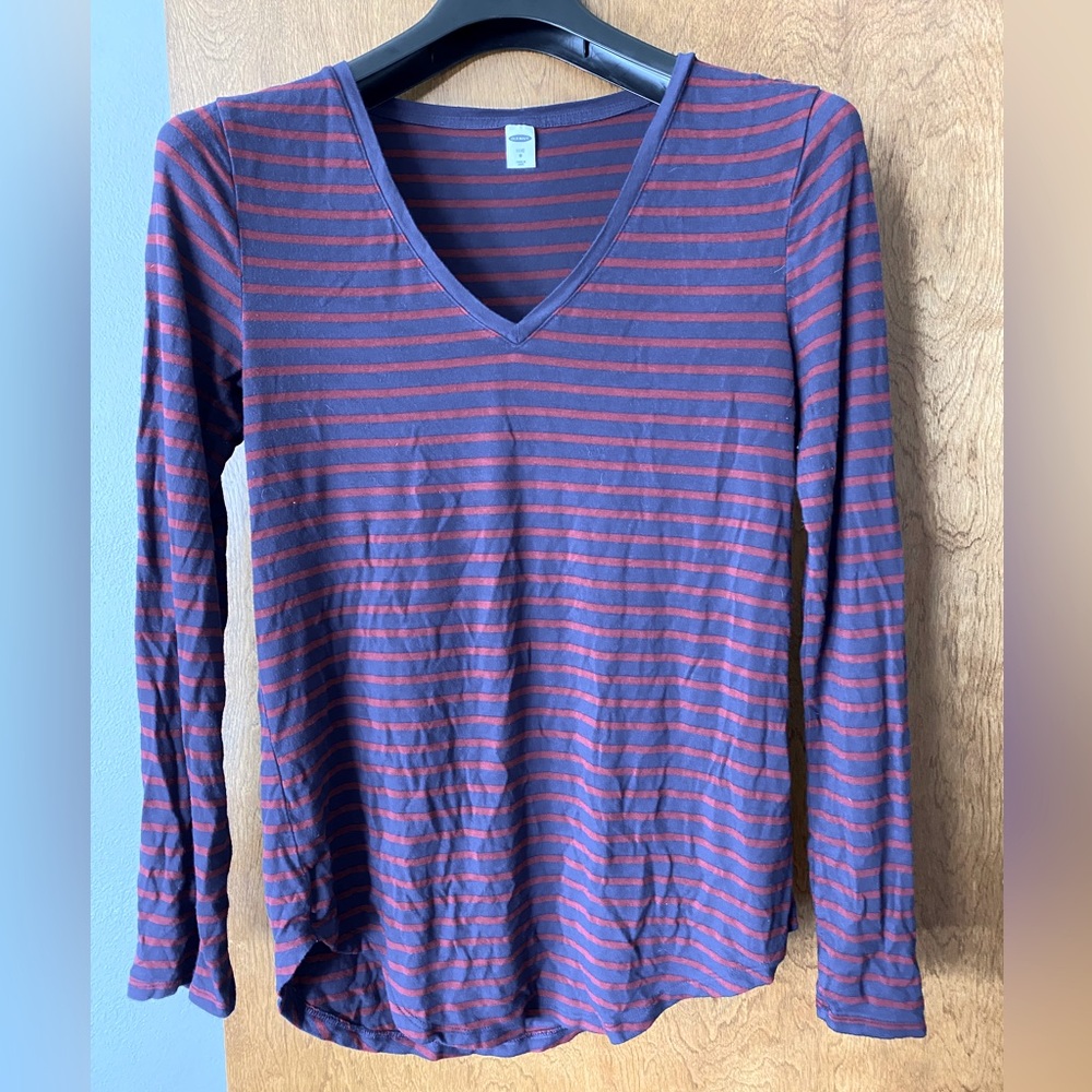 Old Navy Long Sleeve V-Neck